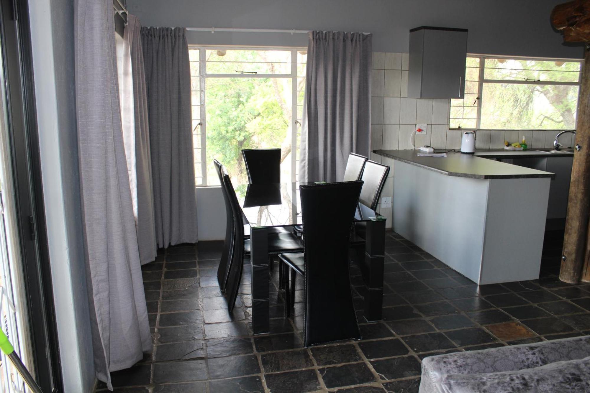 Self-Catered Apartment With Pool Krugersdorp Room photo